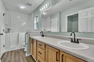 2291 Trailwood Dr, Cantonment, FL 32533 - Photo 6