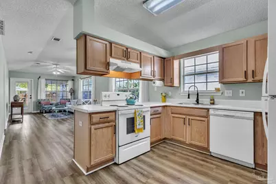 2291 Trailwood Dr, Cantonment, FL 32533 - Photo 2