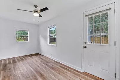 2121 Elaine Cir, Pensacola, FL 32504 - Photo 16