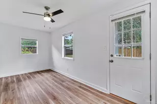 2121 Elaine Cir, Pensacola, FL 32504 - Photo 16