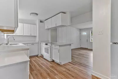2121 Elaine Cir, Pensacola, FL 32504 - Photo 14