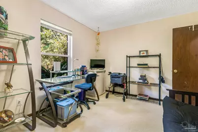 1370 Bayshore Ct, Gulf Breeze, FL 32563 - Photo 18