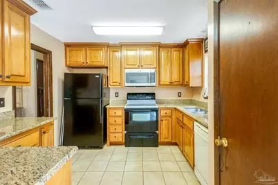1370 Bayshore Ct, Gulf Breeze, FL 32563 - Photo 12