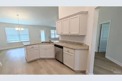 5669 Old Stone Blvd, Milton, FL 32570 - Photo 10
