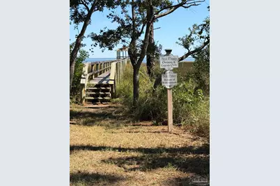 6337 Oyster Bay Ct, Milton, FL 32571 - Photo 10