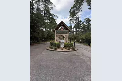 6337 Oyster Bay Ct, Milton, FL 32571 - Photo 2