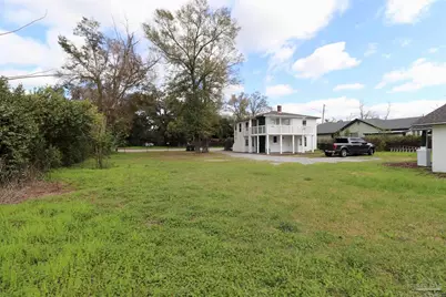1303 N W St, Pensacola, FL 32505 - Photo 46