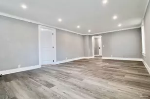 1303 North W Street, Pensacola, FL 32505 - Photo 10