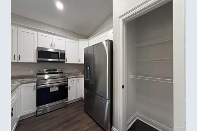 3296 Bonfire Dr, Milton, FL 32583 - Photo 8