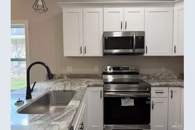 3296 Bonfire Dr, Milton, FL 32583 - Photo 4