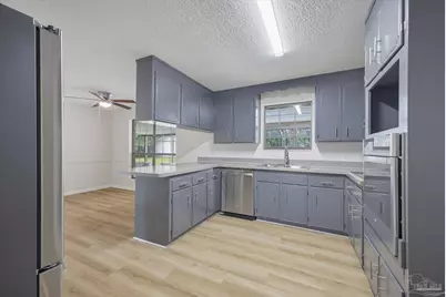 5560 Twin Creek Cir, Pace, FL 32571 - Photo 10
