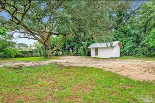 1220 N Kirk St, Pensacola, FL 32505 - Photo 14