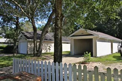 1669 Governors Dr, Pensacola, FL 32514 - Photo 6