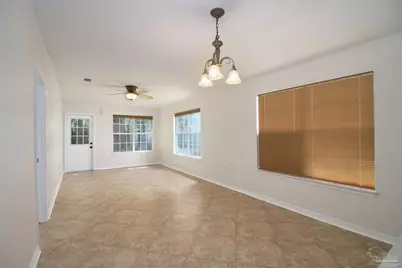 1669 Governors Dr, Pensacola, FL 32514 - Photo 10