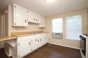 5 N Edgewood Circle, Pensacola, FL 32506 - Photo 8
