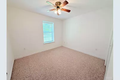 6913 Calle De Bandoledo, Navarre, FL 32566 - Photo 10