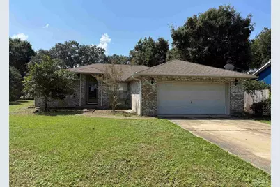 6913 Calle De Bandoledo, Navarre, FL 32566 - Photo 1