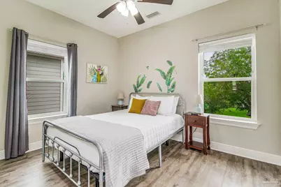 1002 W Main St, Pensacola, FL 32502 - Photo 10