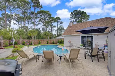 8144 El Dorado Dr, Pensacola, FL 32526 - Photo 6
