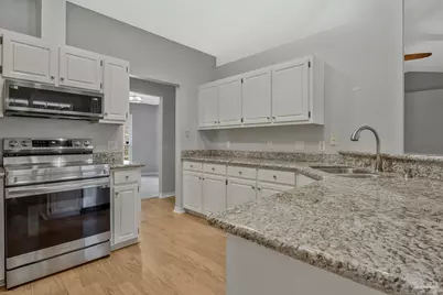 1028 Great Oaks Dr, Gulf Breeze, FL 32563 - Photo 18