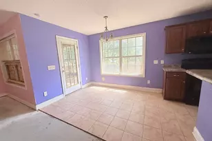 4042 Jacaranda Trc, Milton, FL 32583 - Photo 4