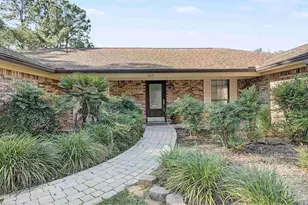 5639 Bay Forest Dr, Pensacola, FL 32526 - Photo 2