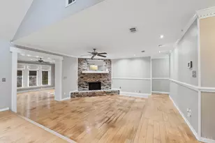 2143 Yardley Cir, Pensacola, FL 32526 - Photo 16