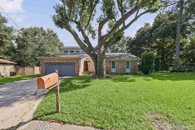 2143 Yardley Cir, Pensacola, FL 32505 - Photo 4