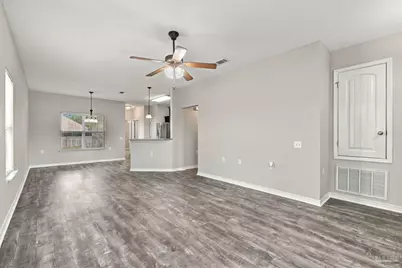 3934 Willow Glen Dr, Pace, FL 32571 - Photo 8