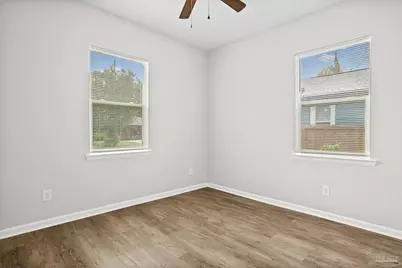 1100 W La Rua St, Pensacola, FL 32501 - Photo 10