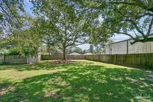 1482 S Fairfield Dr, Pensacola, FL 32507 - Photo 26