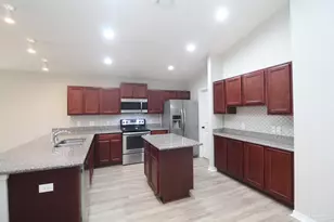 5605 Peach Dr, Pace, FL 32571 - Photo 4