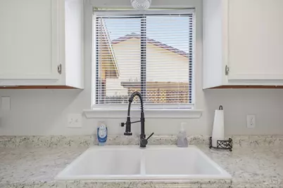 6102 Alicia Dr, Pensacola, FL 32504 - Photo 14
