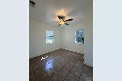 13 Lincoln Rd, Pensacola, FL 32507 - Photo 10
