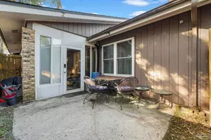 401 Bayshore Dr, Pensacola, FL 32507 - Photo 30