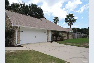 6340 Summer Lakes Ln, Pensacola, FL 32504 - Photo 2