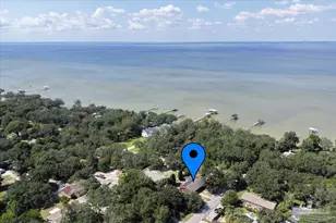 1695 Beechwood Dr, Gulf Breeze, FL 32563 - Photo 2