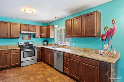 1695 Beechwood Dr, Gulf Breeze, FL 32563 - Photo 8