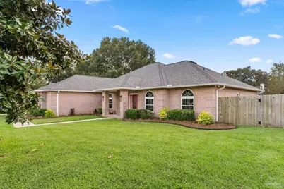 1017 Bushwood Dr, Cantonment, FL 32533 - Photo 4