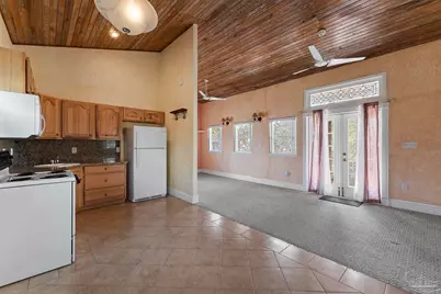 427 Vancouver St, Pensacola, FL 32507 - Photo 48