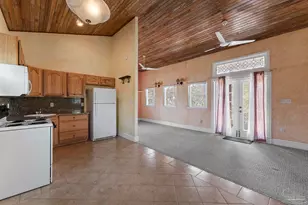 427 Vancouver St, Pensacola, FL 32507 - Photo 48