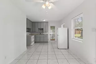 427 Vancouver St, Pensacola, FL 32507 - Photo 58