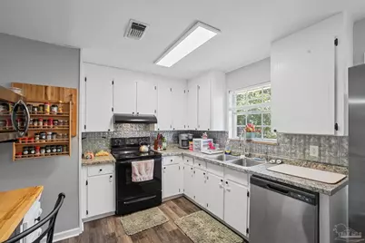 833 Graham Rd, Cantonment, FL 32533 - Photo 18