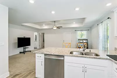 701 Boxwood Dr, Pensacola, FL 32503 - Photo 6