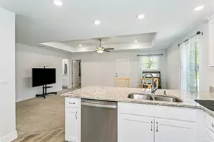 701 Boxwood Dr, Pensacola, FL 32503 - Photo 6