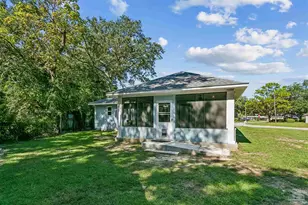 701 Boxwood Dr, Pensacola, FL 32503 - Photo 24