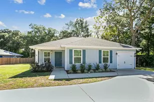 701 Boxwood Dr, Pensacola, FL 32503 - Photo 1