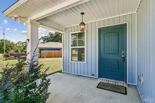 701 Boxwood Dr, Pensacola, FL 32503 - Photo 2