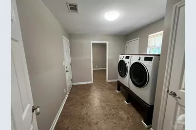 2135 Summit Blvd, Pensacola, FL 32503 - Photo 12