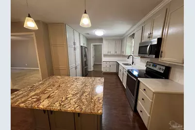 2135 Summit Blvd, Pensacola, FL 32503 - Photo 10
